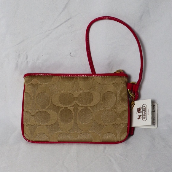 NWT Coach vintage Poppy Wristlet pink and gold